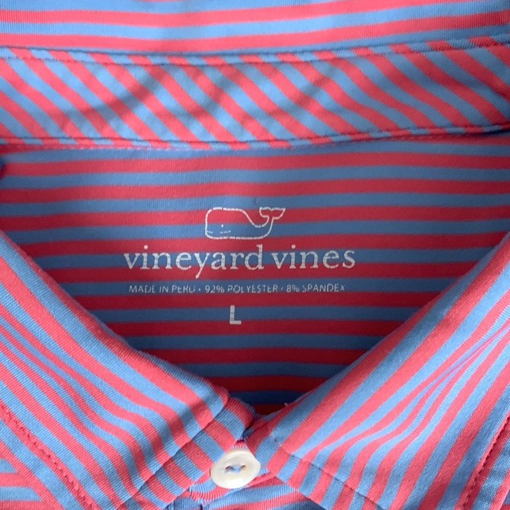 Men’s Vineyard Vines golf shirt